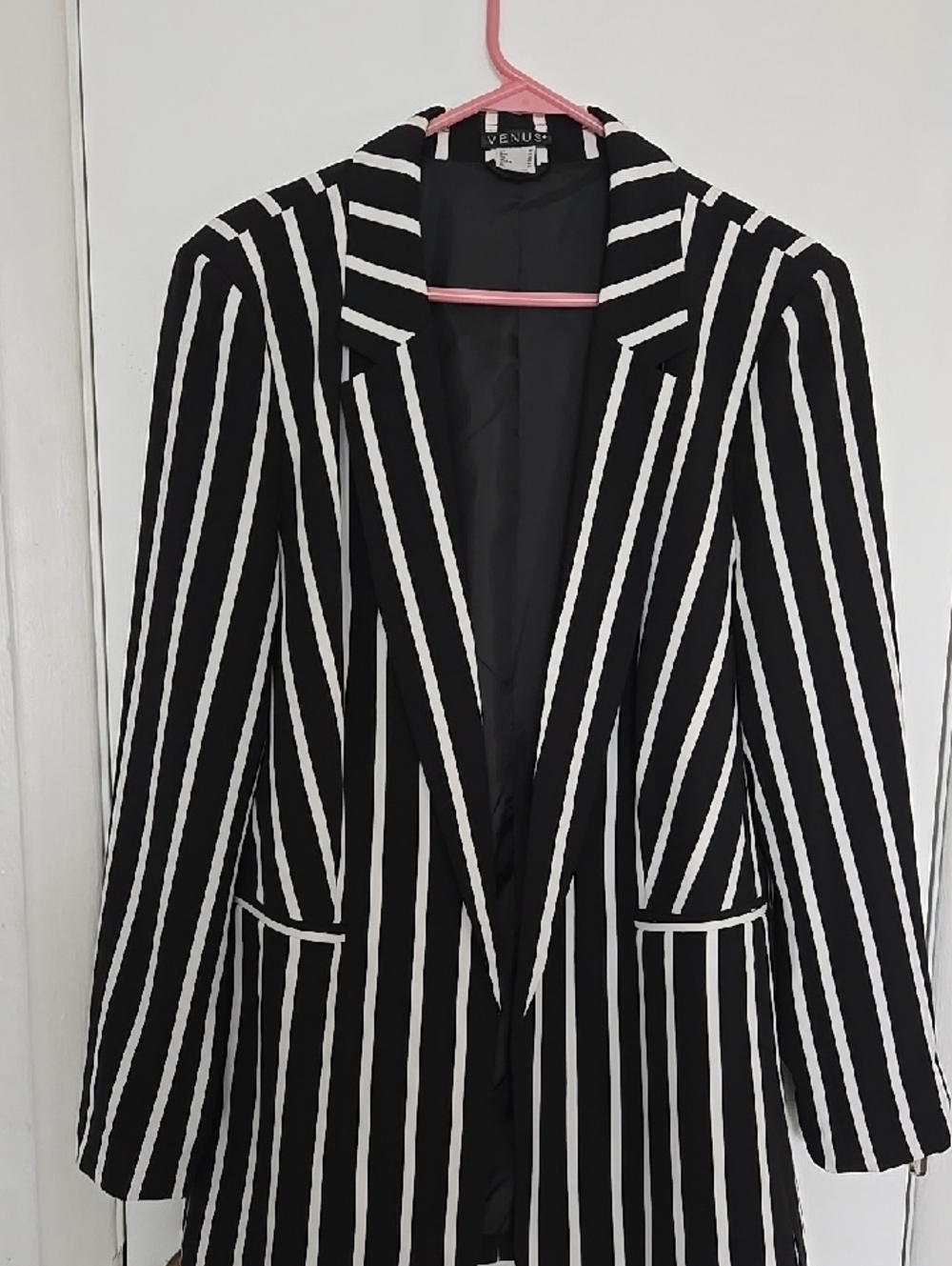 VENUS Black and White Vertical Stripe Blazer